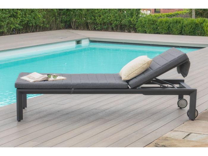 Maze Manhattan Sunlounger